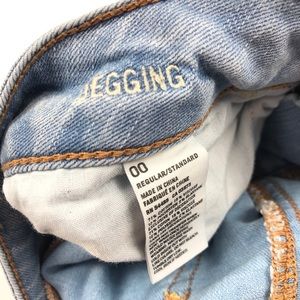 American Eagle Outfitters Jeans - American Eagle | Light Wash Skinny Jegging Jean American Eagle Outfitters Jeans - American Eagle | Light Wash Skinny Jegging Jean
